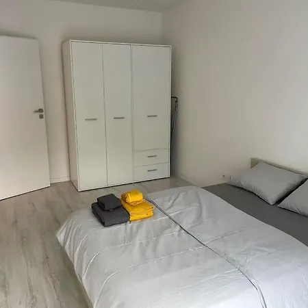 Apartment With Private Parking Warszawa Eksteriør bilde